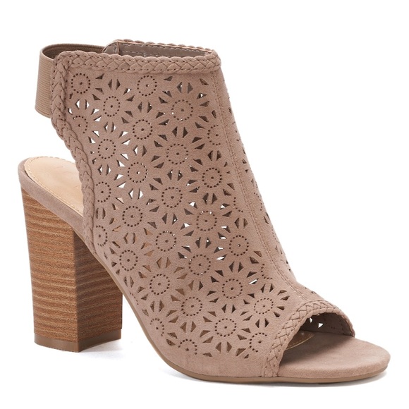 LC Lauren Conrad Shoes - LC Lauren cutout boots 👢